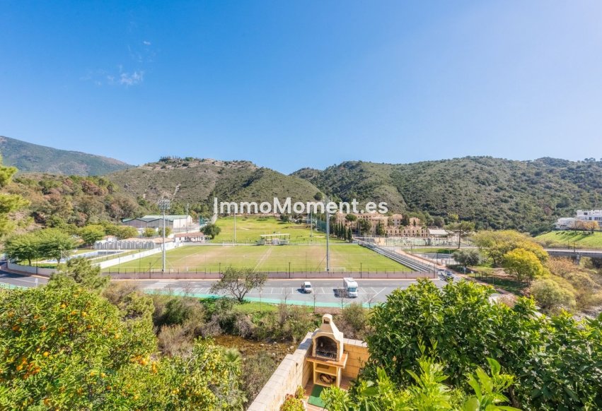 Resale - Apartment - Benahavís - Benahavís Centro