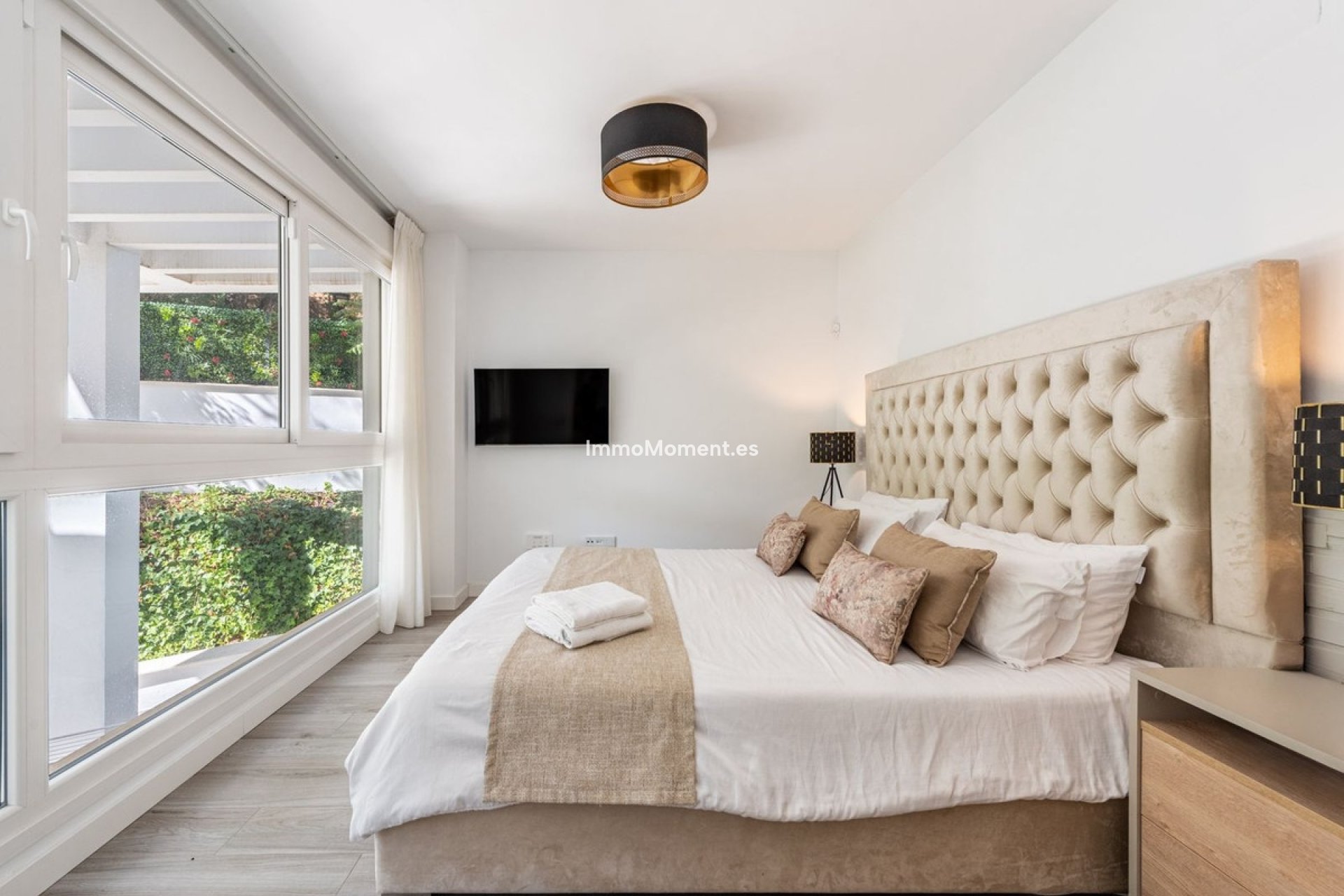 Resale - Apartment - Benahavís - Benahavís Centro