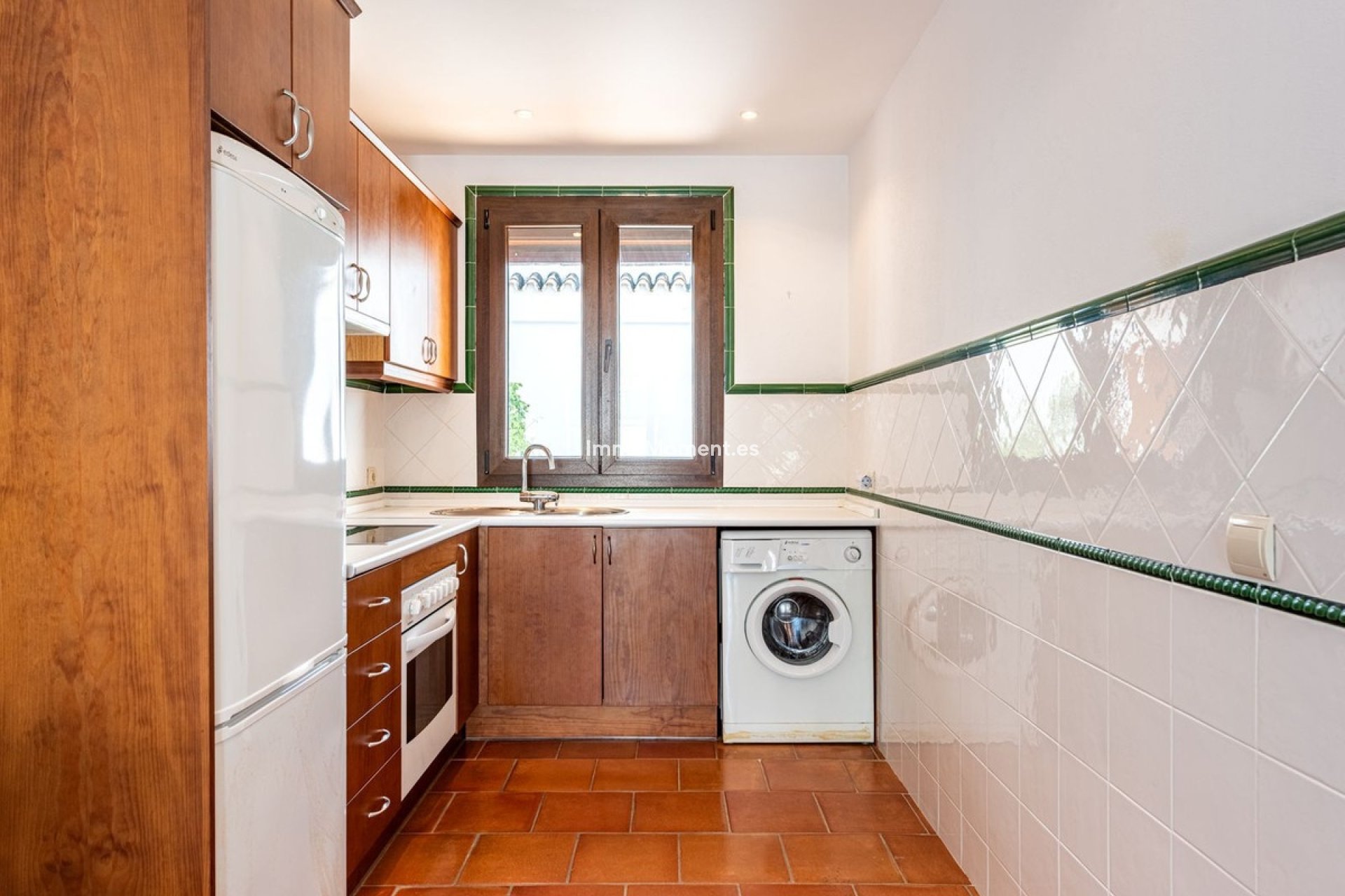 Resale - Apartment - Benahavís - Benahavís Centro