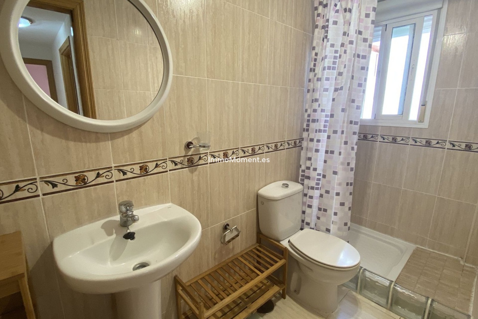 Resale - Apartment - Benahavís - Benahavís Centro