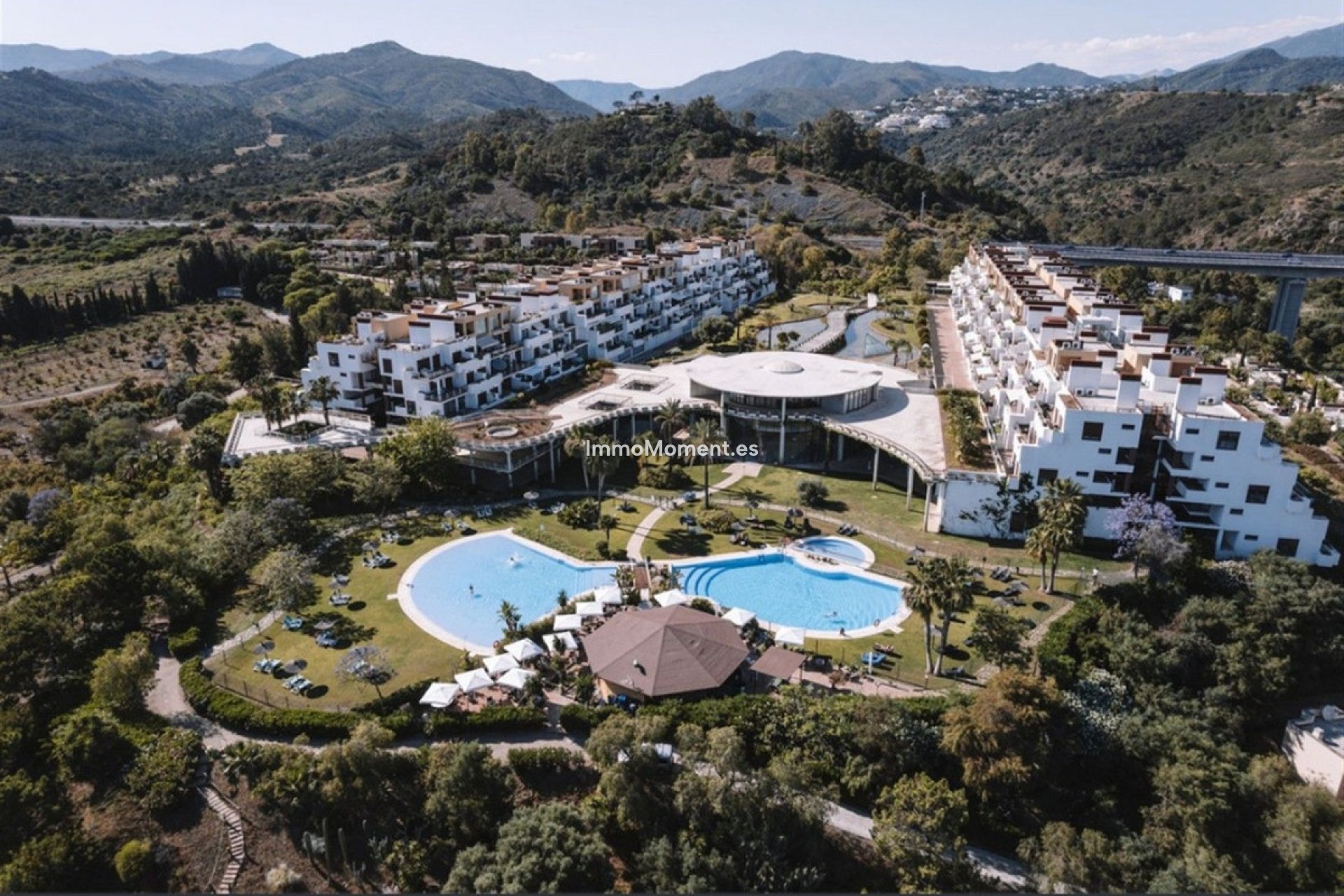 Resale - Apartment - Benahavís - Benahavís Centro