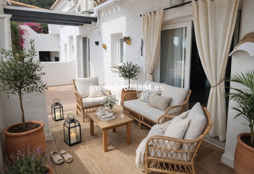Resale - Apartment - Benahavís - Benahavís Centro