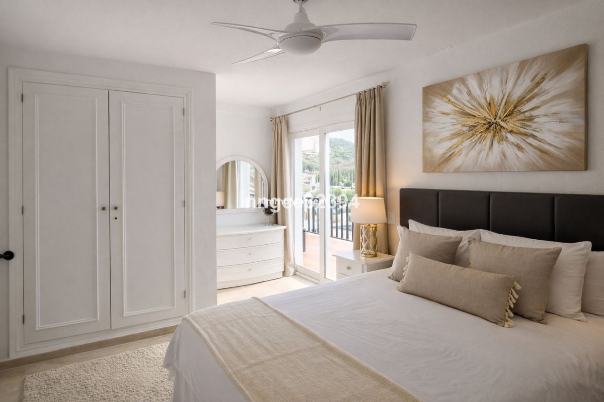 Resale - Apartment - Benahavís - Benahavís Centro