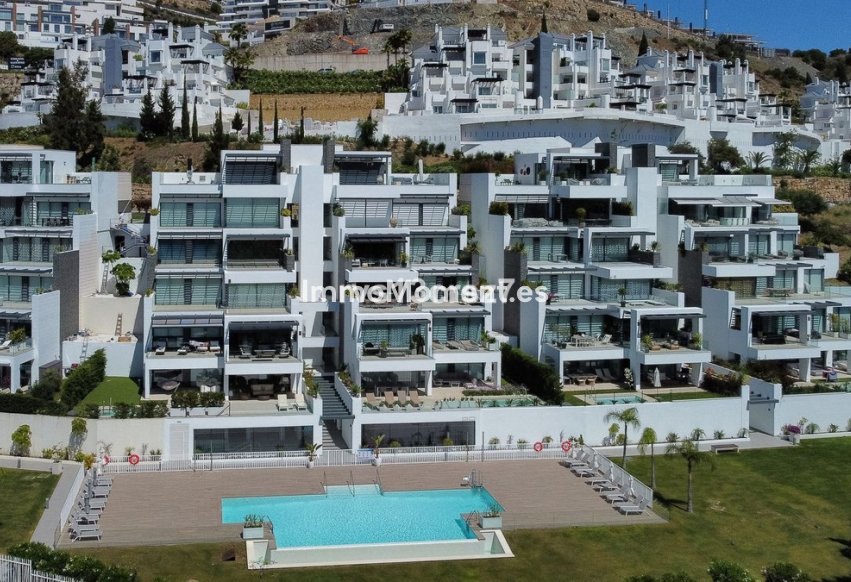 Resale - Apartment - Benahavís - Benahavís Centro