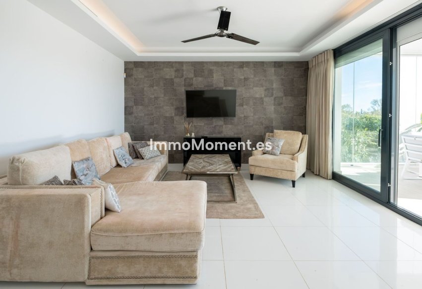 Resale - Apartment - Benahavís - Benahavís Centro