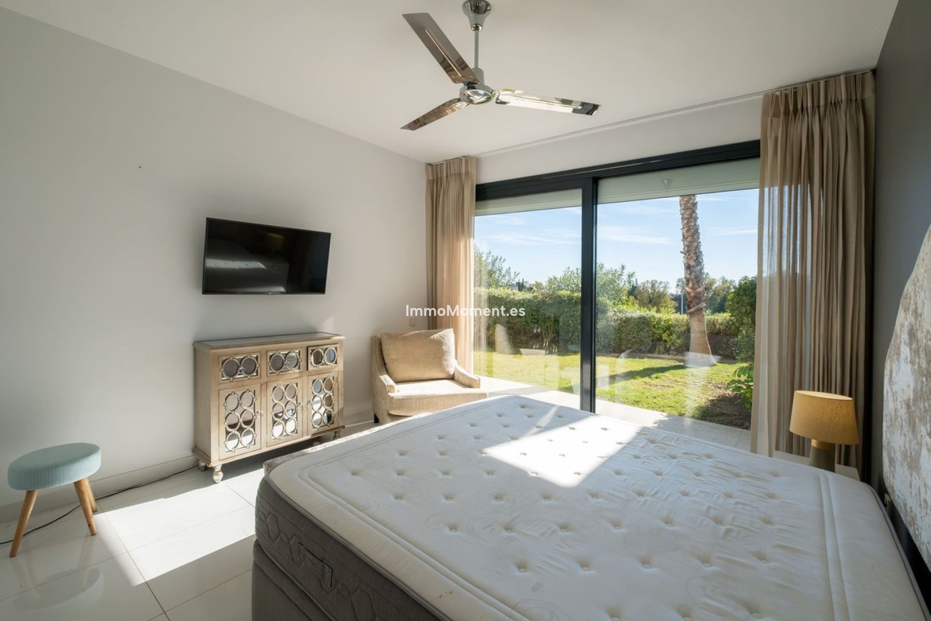 Resale - Apartment - Benahavís - Benahavís Centro