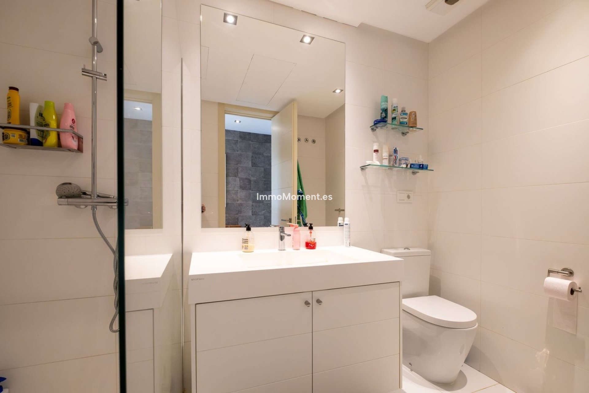 Resale - Apartment - Benahavís - Benahavís Centro