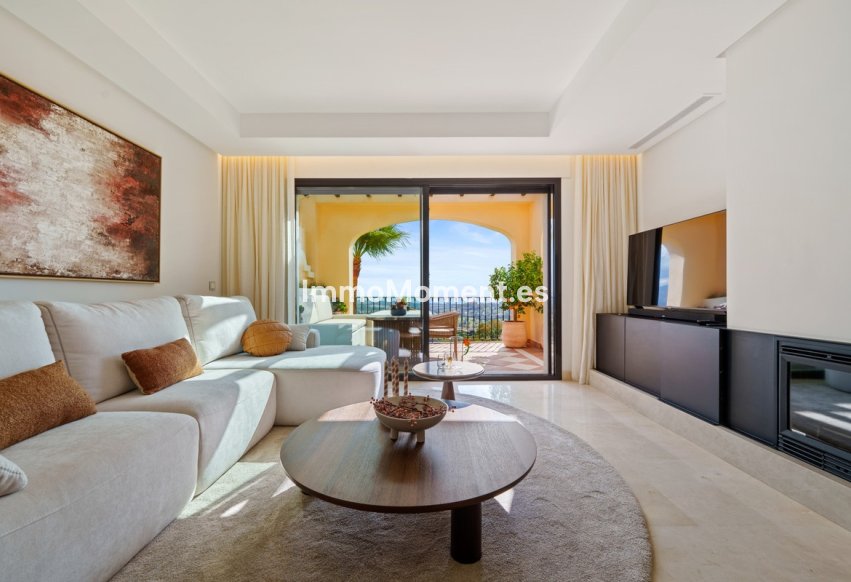 Resale - Apartment - Benahavís - Benahavís Centro