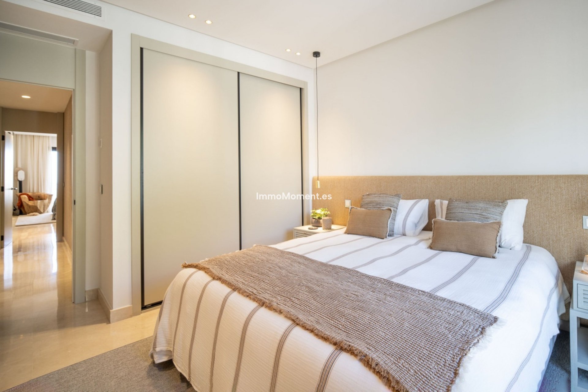 Resale - Apartment - Benahavís - Benahavís Centro