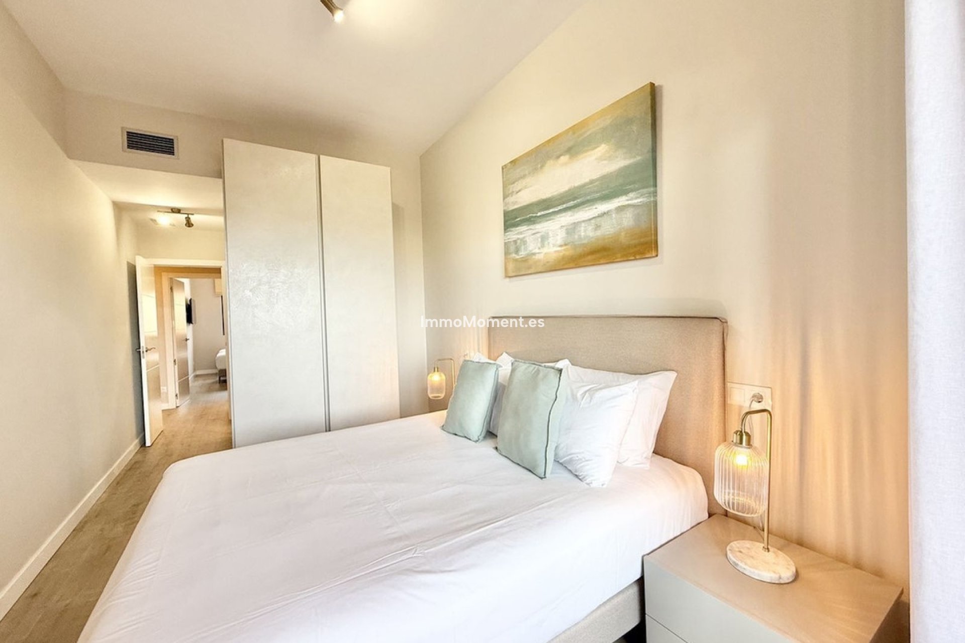 Resale - Apartment - Benahavís - Benahavís Centro