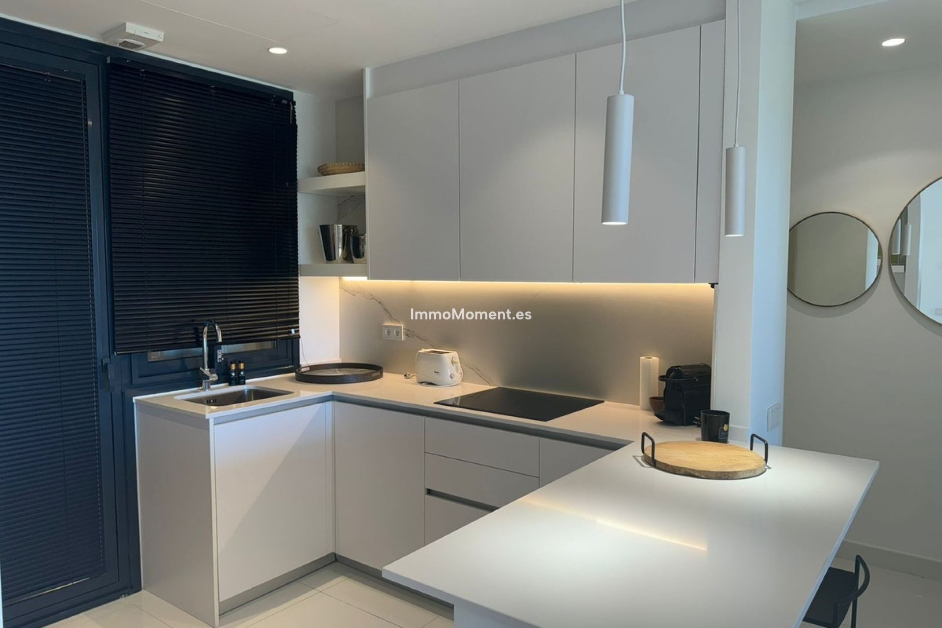 Resale - Apartment - Benahavís - Benahavís Centro