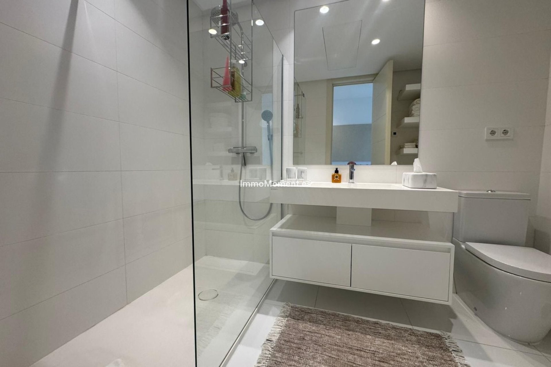 Resale - Apartment - Benahavís - Benahavís Centro