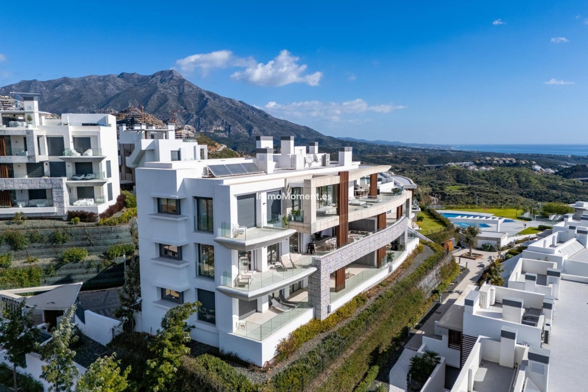 Resale - Apartment - Benahavís - Benahavís Centro