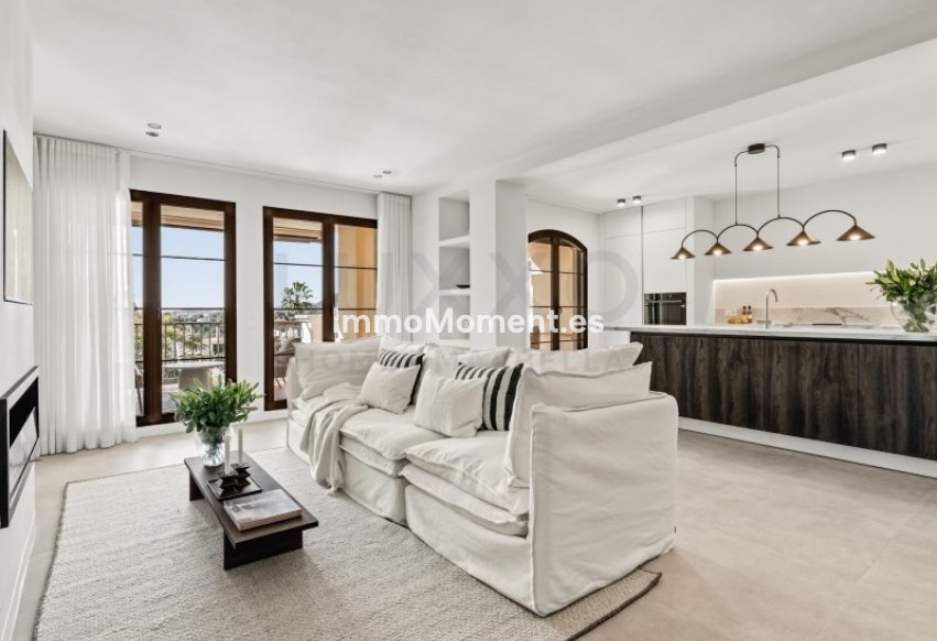 Resale - Apartment - Benahavís - Benahavís Centro