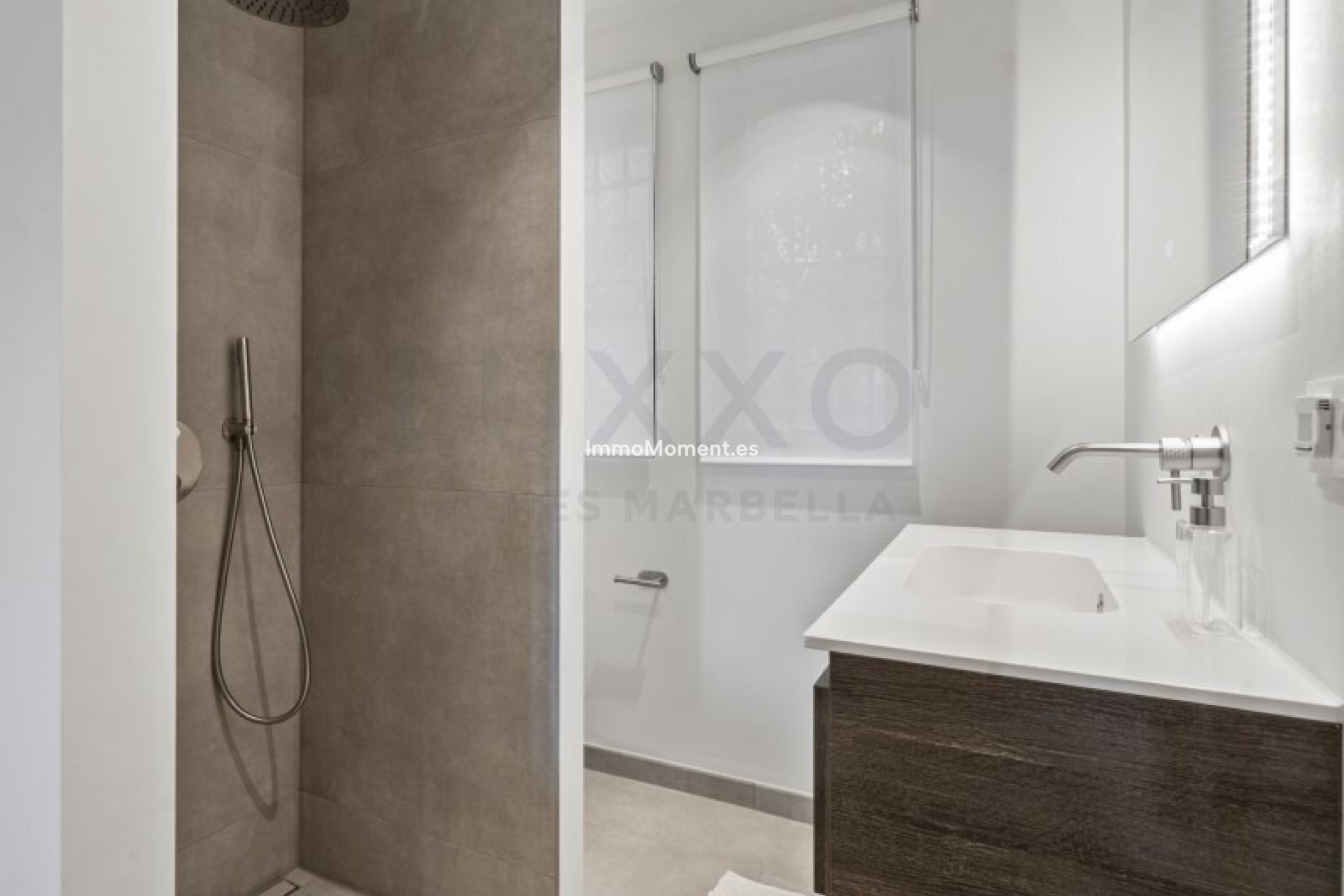 Resale - Apartment - Benahavís - Benahavís Centro