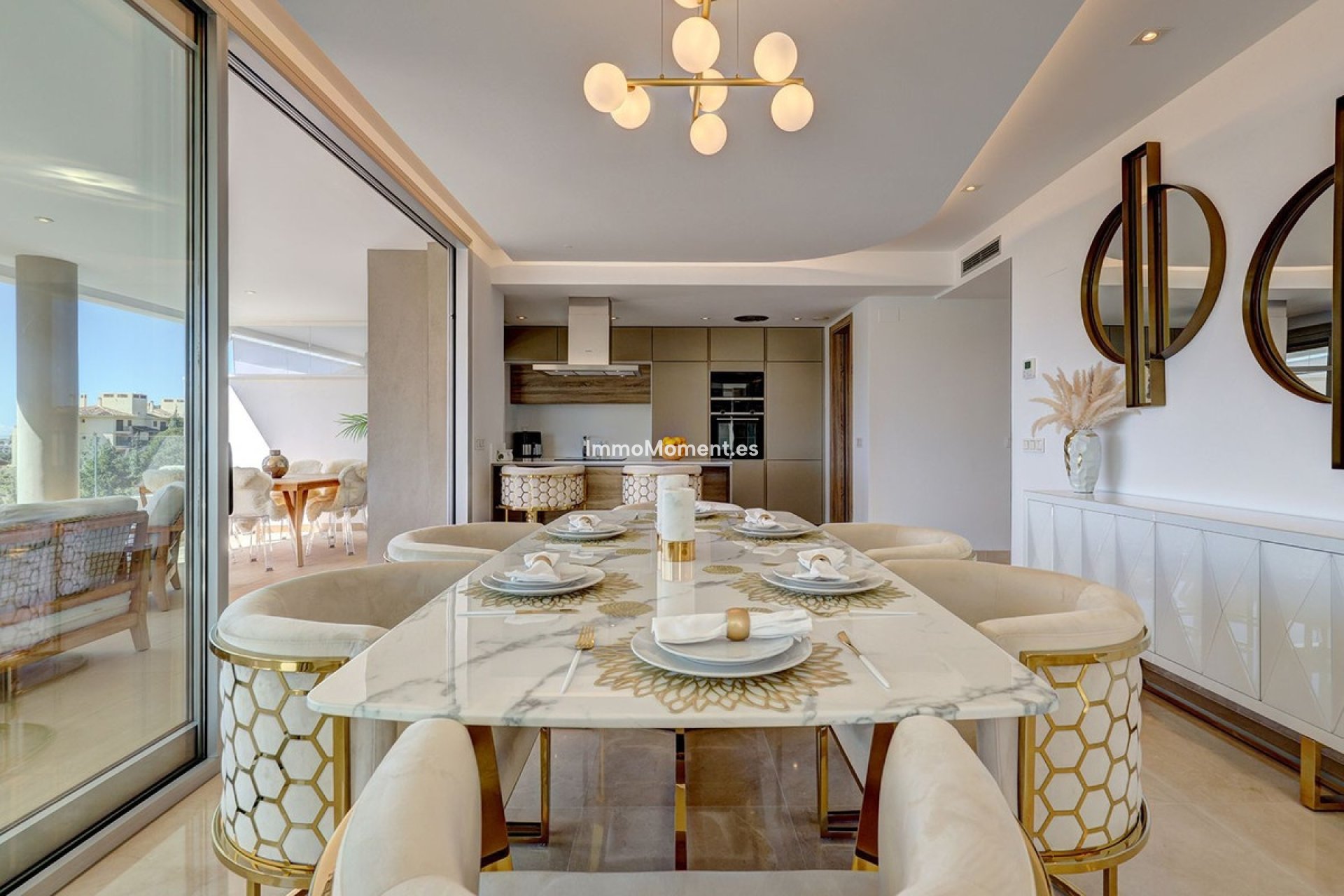 Resale - Apartment - Benahavís - Benahavís Centro