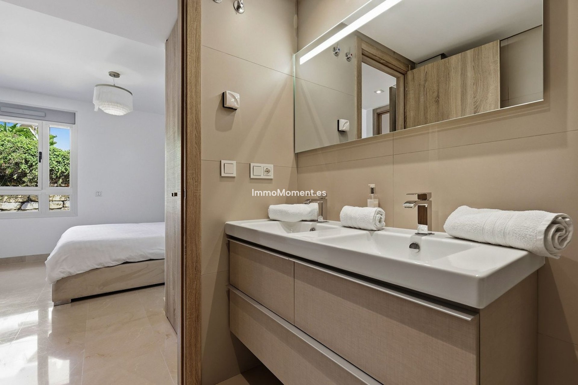 Resale - Apartment - Benahavís - Benahavís Centro