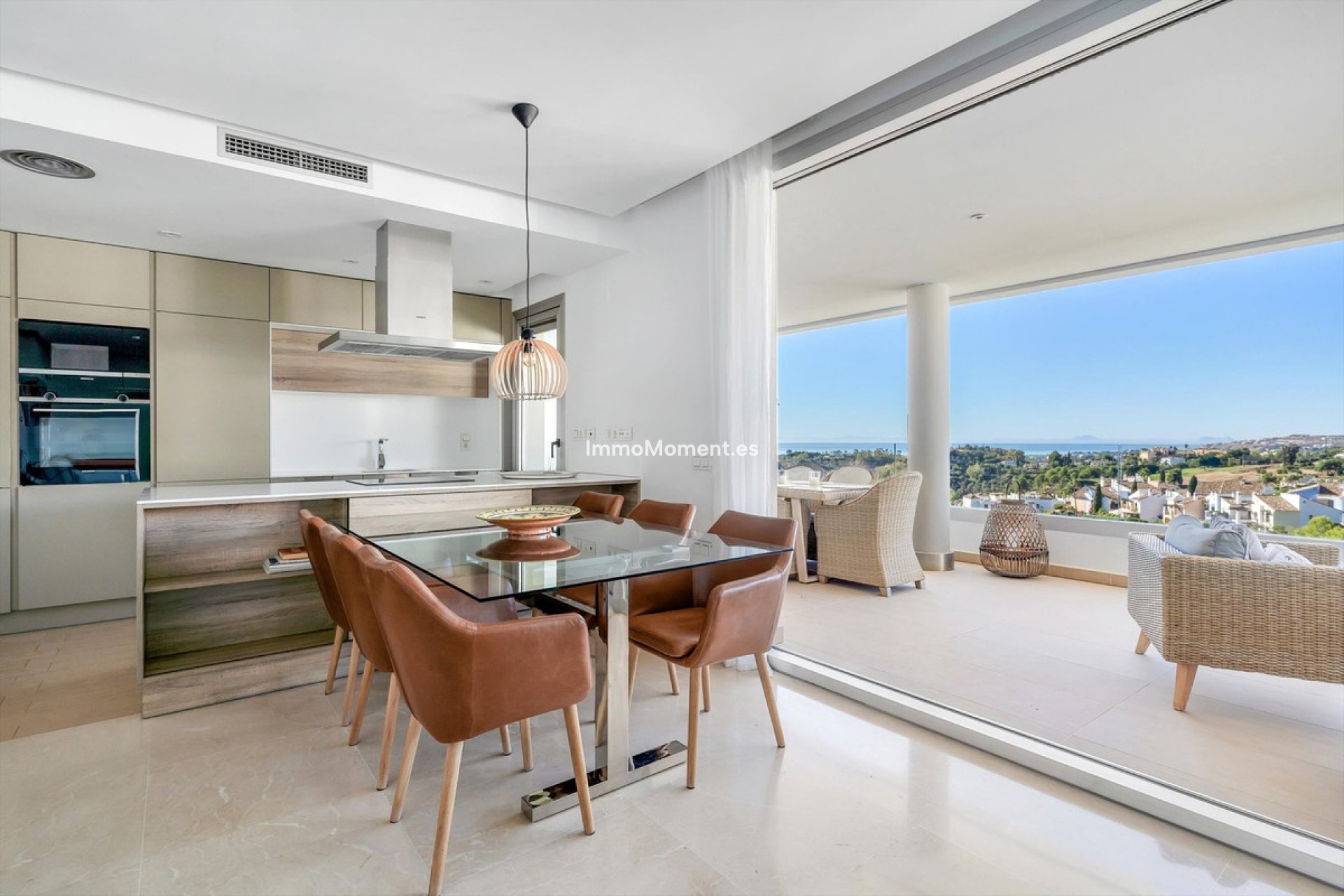 Resale - Apartment - Benahavís - Benahavís Centro