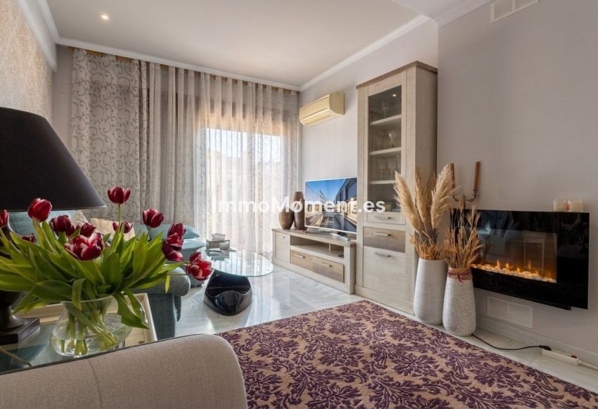 Resale - Apartment - Benahavís - Benahavís Centro