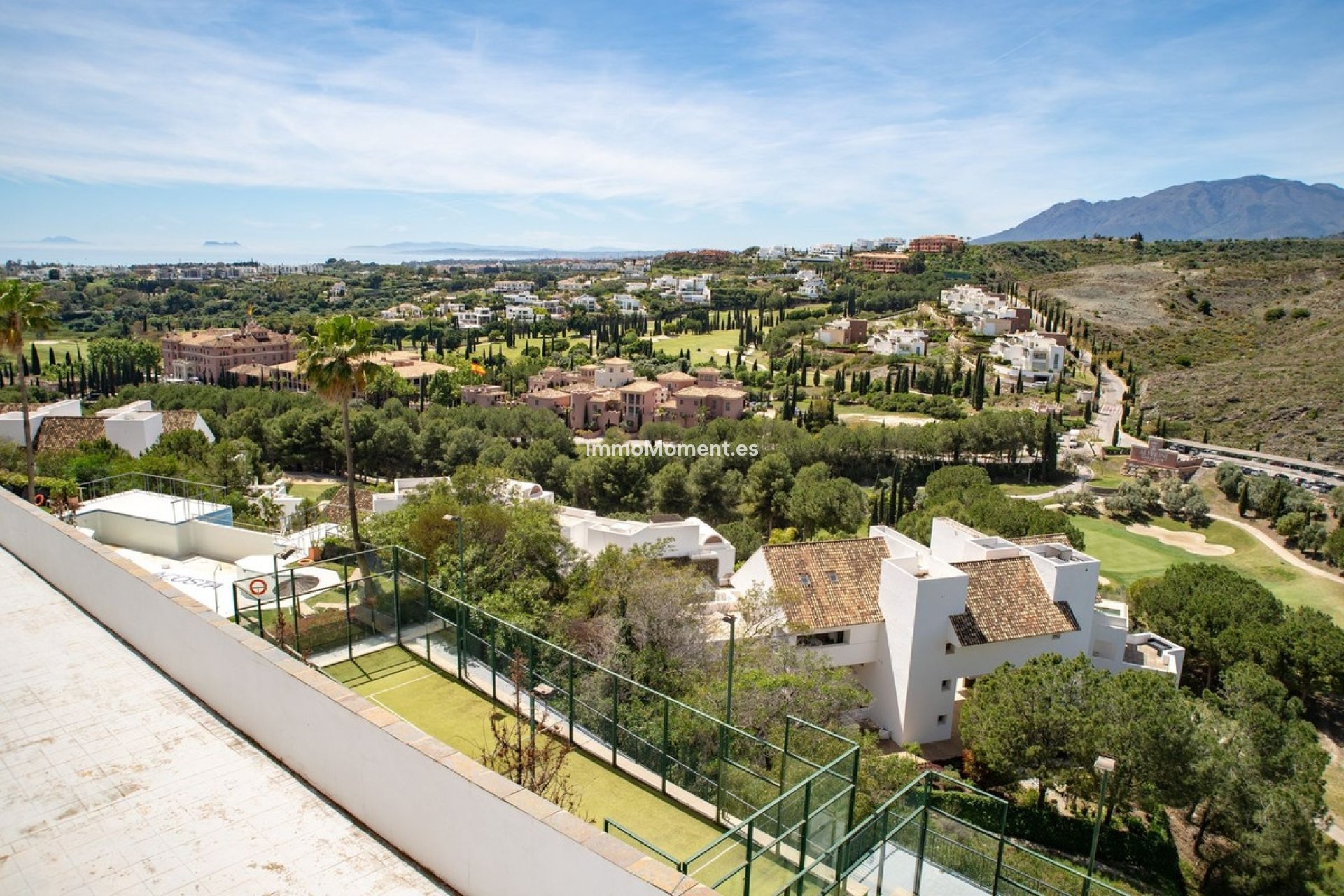 Resale - Apartment - Benahavís - Benahavís Centro