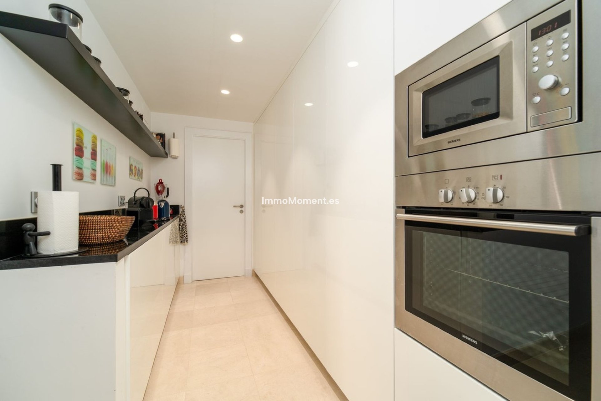 Resale - Apartment - Benahavís - Benahavís Centro