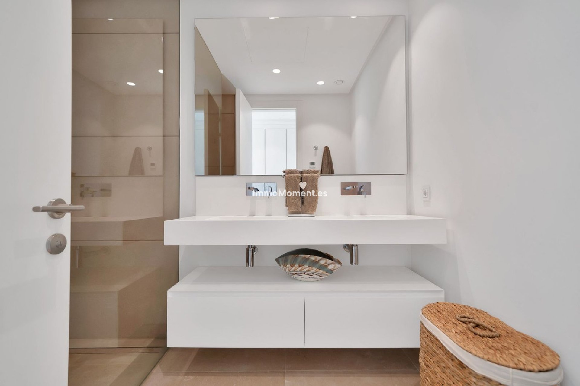 Resale - Apartment - Benahavís - Benahavís Centro