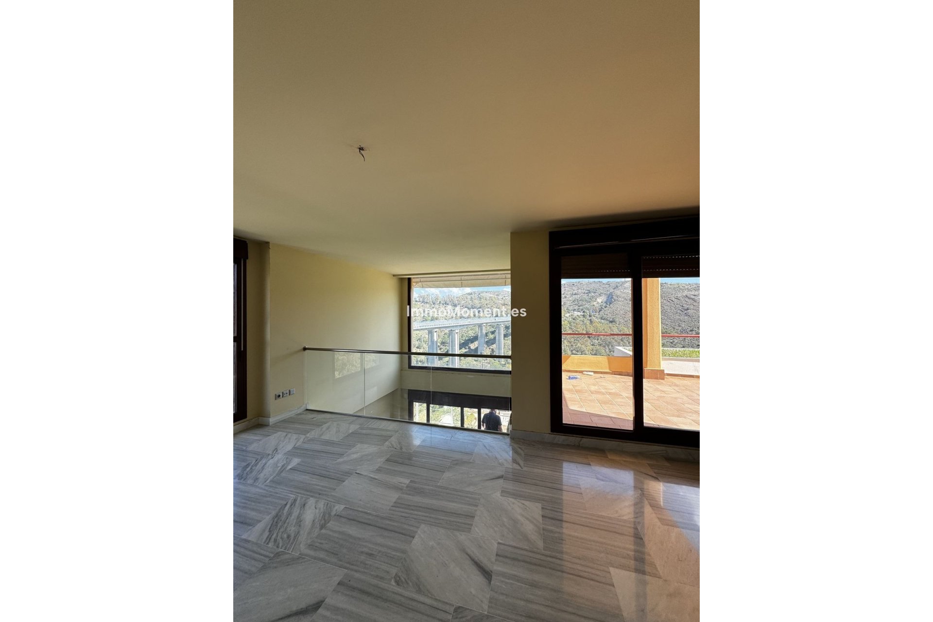 Resale - Apartment - Benahavís - Benahavís Centro