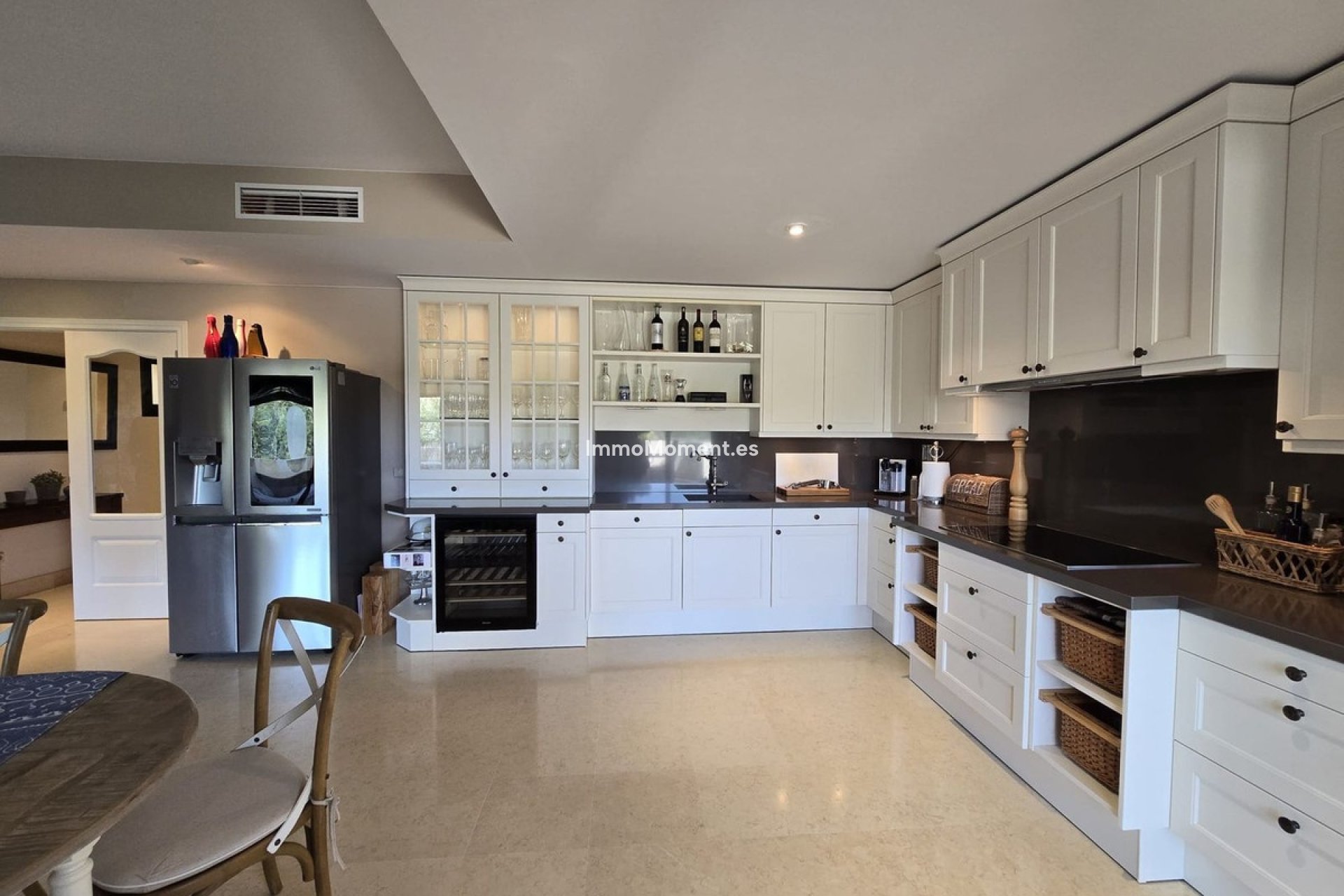 Resale - Apartment - Benahavís - Benahavís Centro