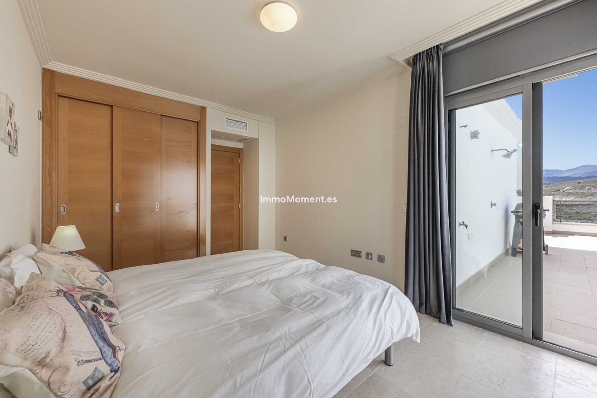 Resale - Apartment - Benahavís - Benahavís Centro