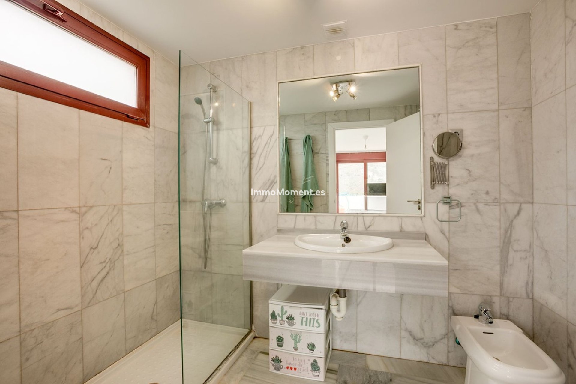 Resale - Apartment - Benahavís - Benahavís Centro