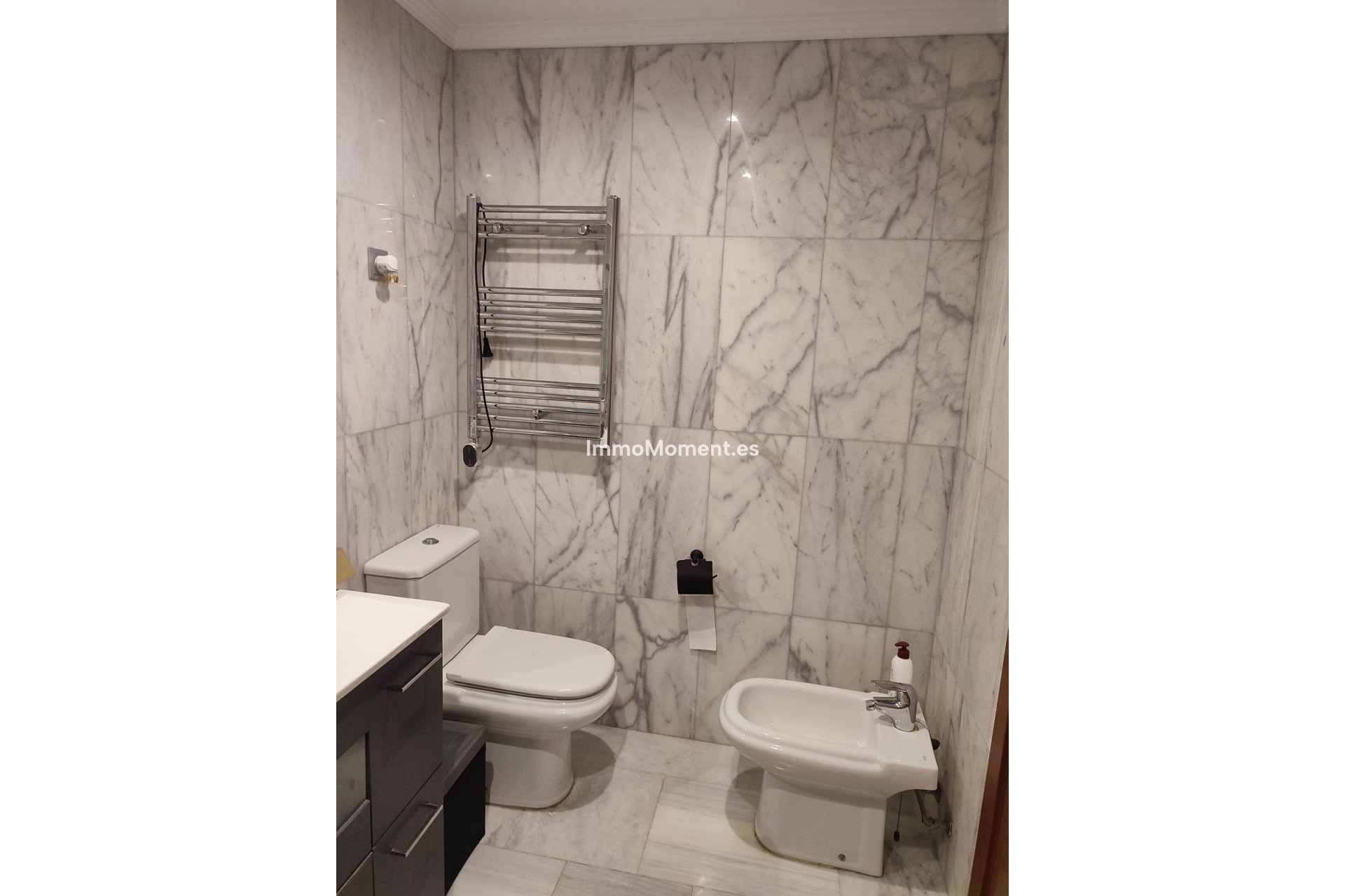 Resale - Apartment - Benahavís - Benahavís Centro