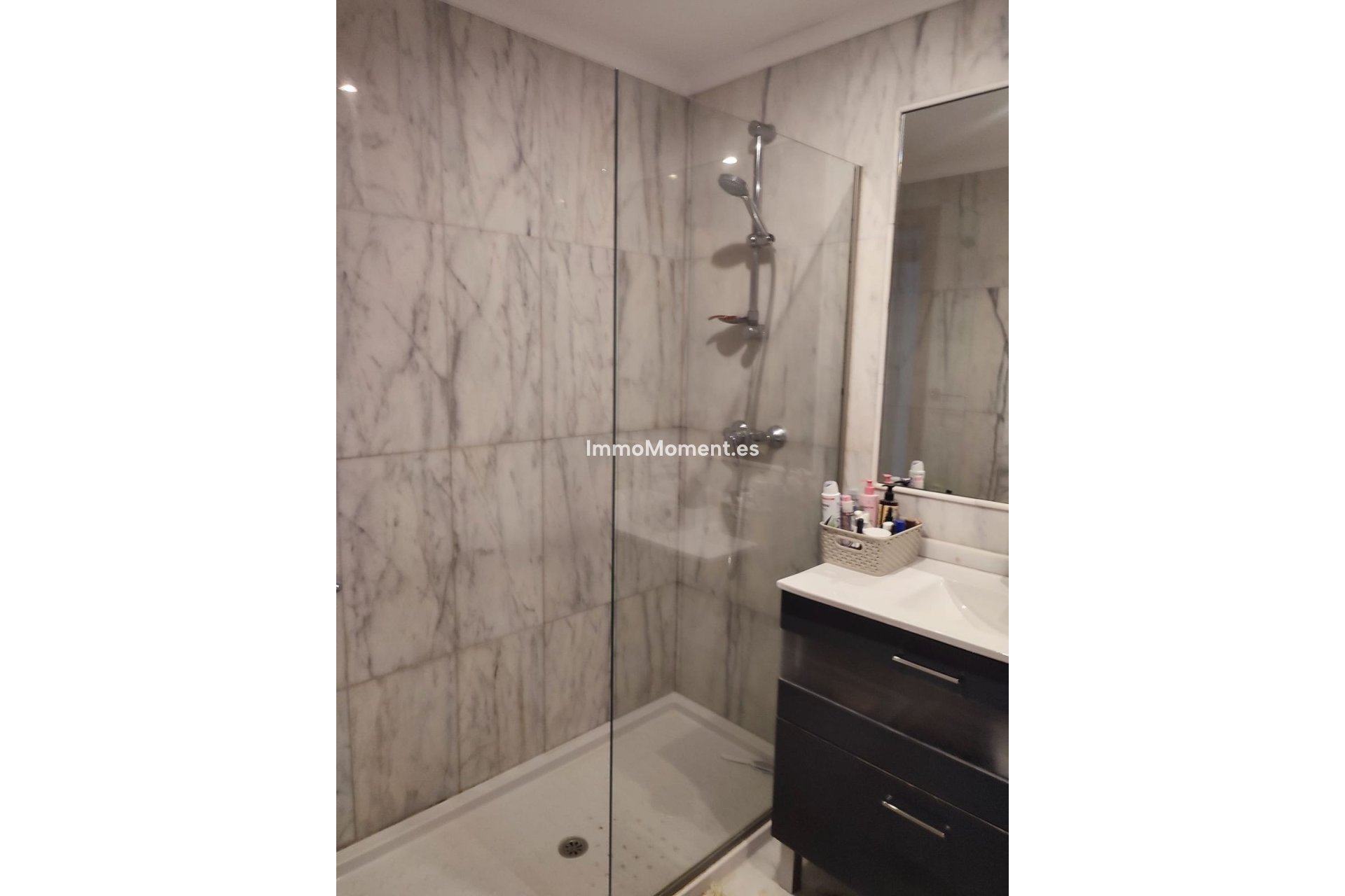 Resale - Apartment - Benahavís - Benahavís Centro