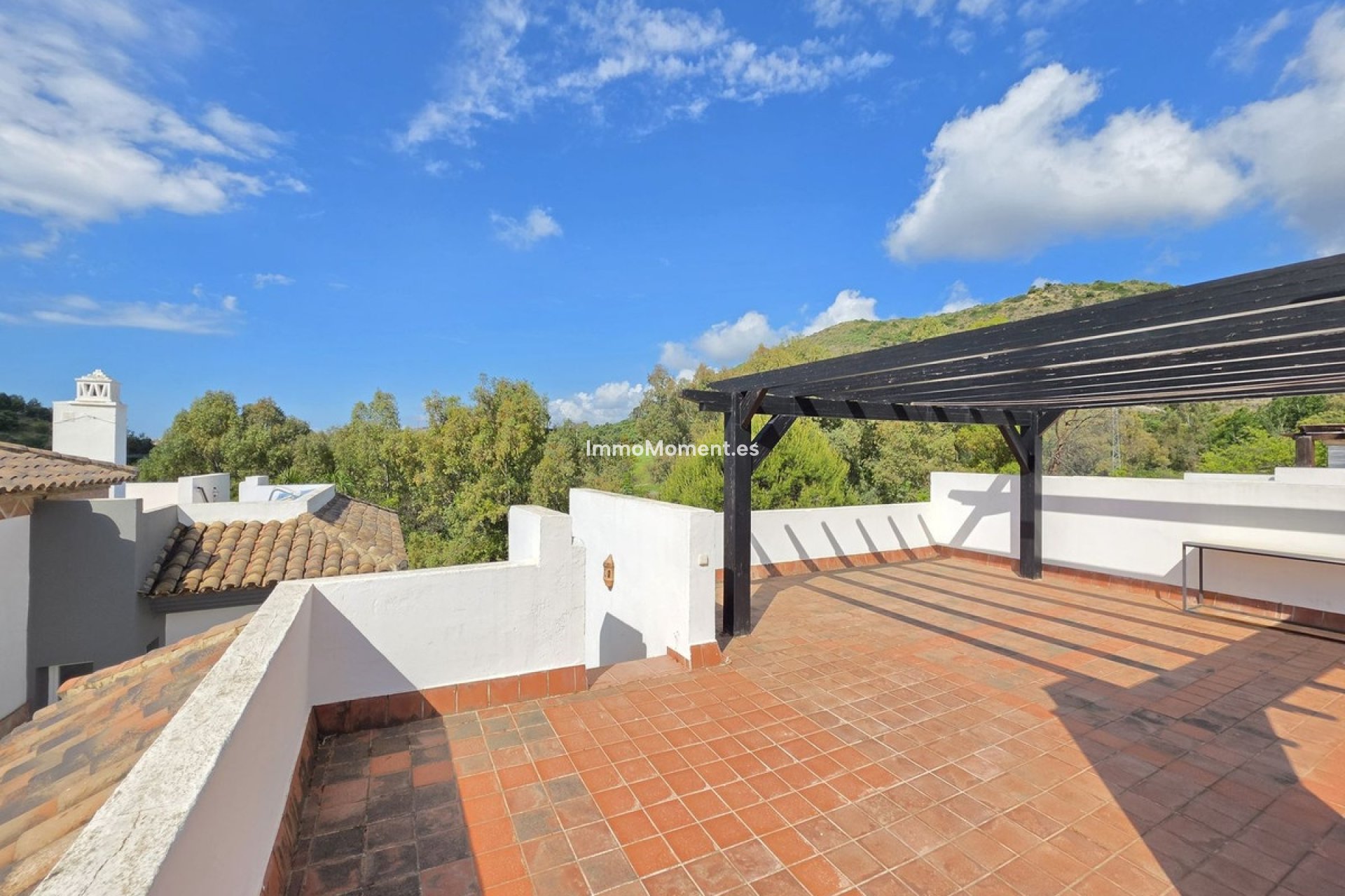 Resale - Apartment - Benahavís - Benahavís Centro
