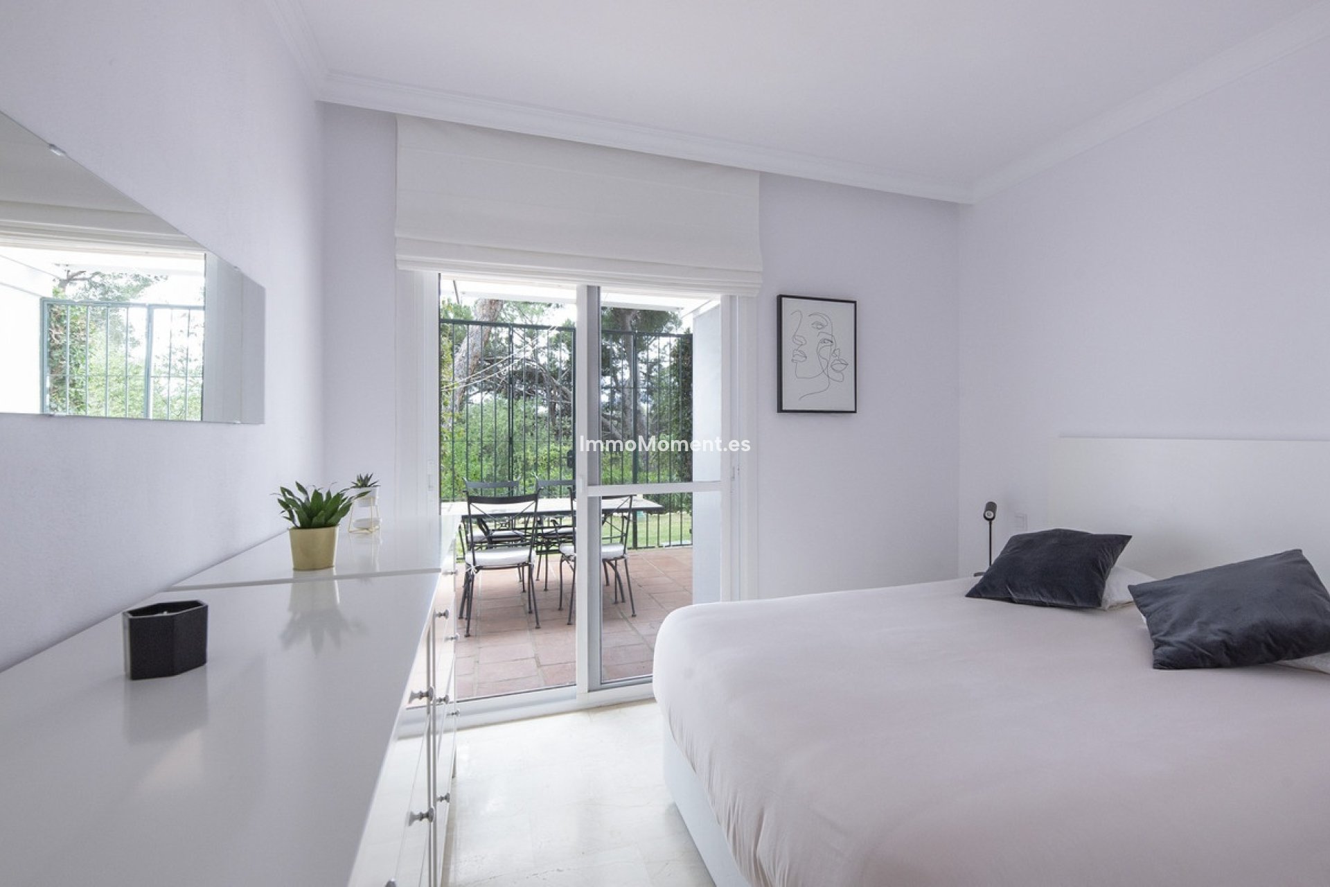 Resale - Apartment - Benahavís - Benahavís Centro