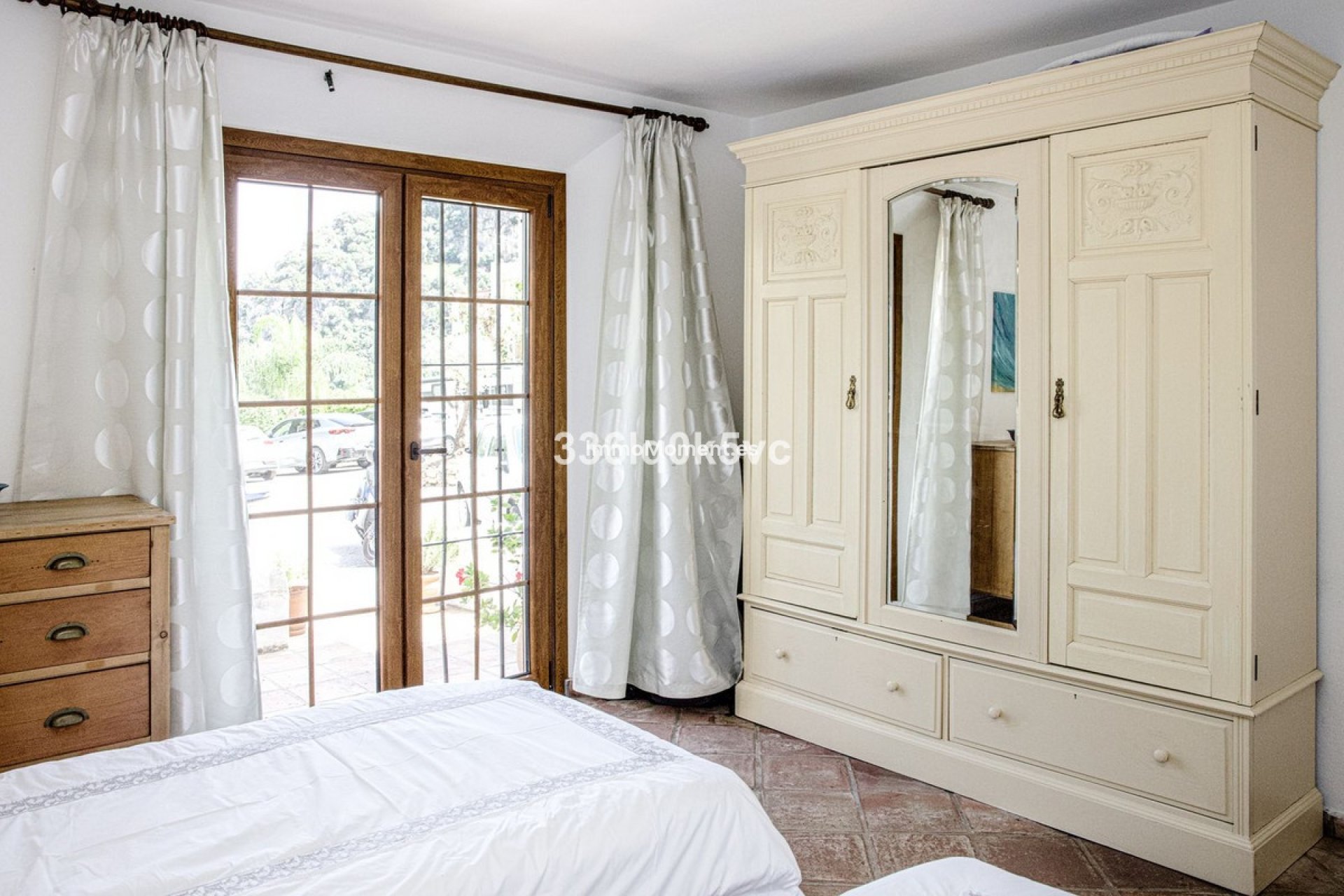 Resale - Apartment - Benahavís - Benahavís Centro