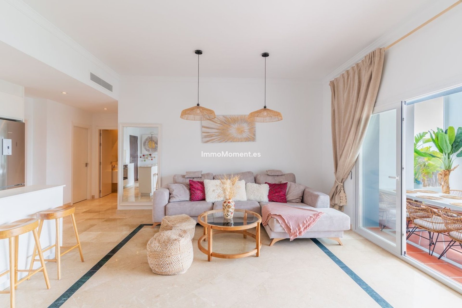 Resale - Apartment - Benahavís - Benahavís Centro