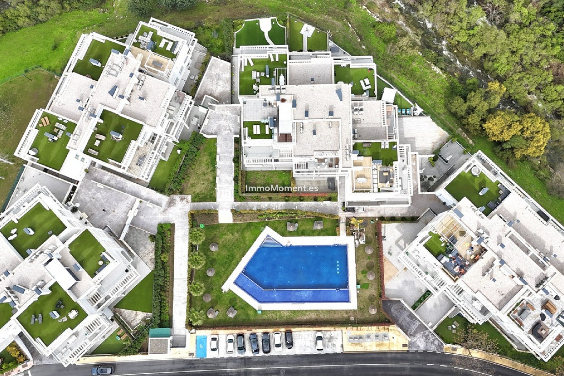Resale - Apartment - Benahavís - Benahavís Centro
