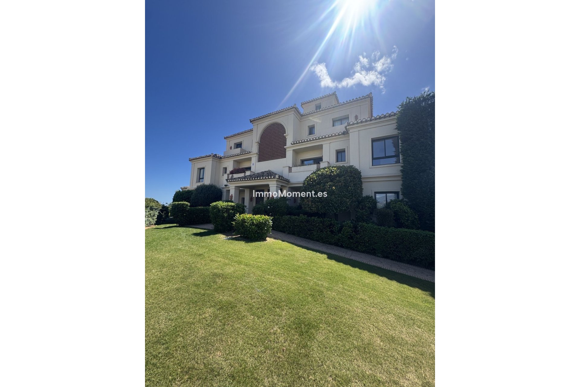 Resale - Apartment - Benahavís - Benahavís Centro