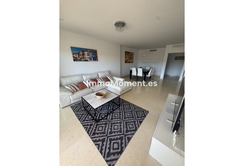 Resale - Apartment - Benahavís - Benahavís Centro