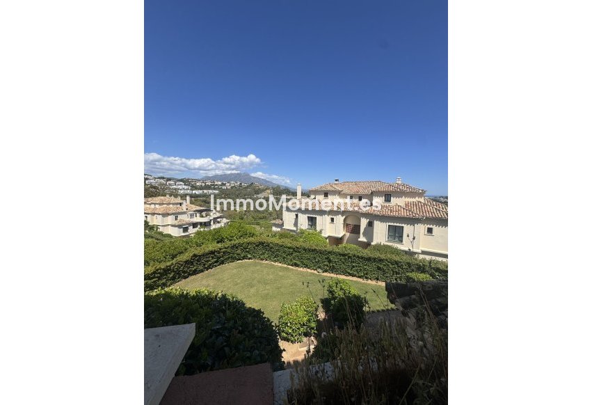 Resale - Apartment - Benahavís - Benahavís Centro