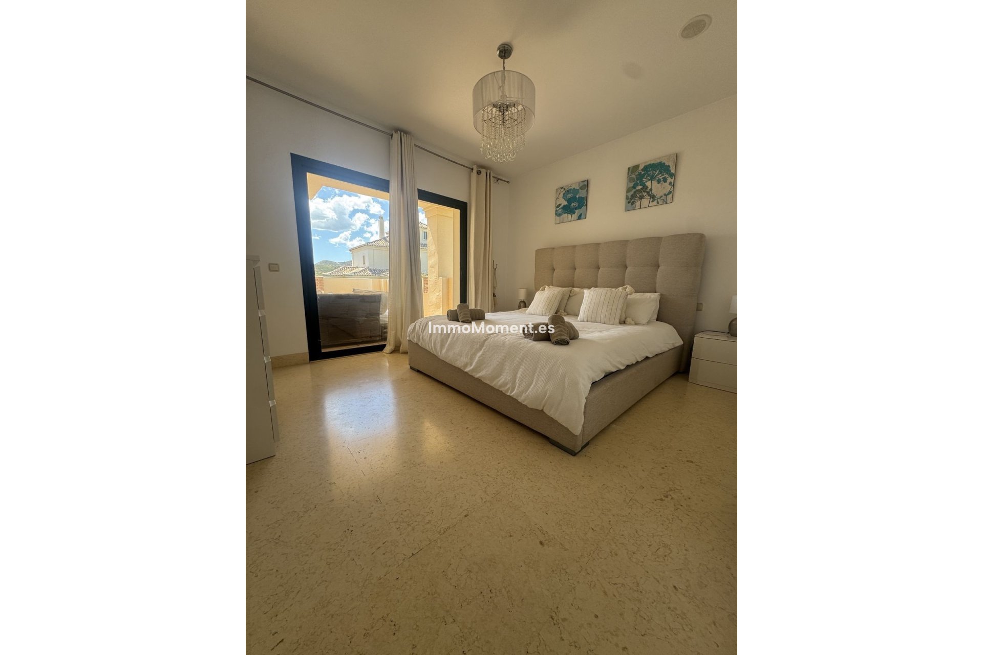 Resale - Apartment - Benahavís - Benahavís Centro