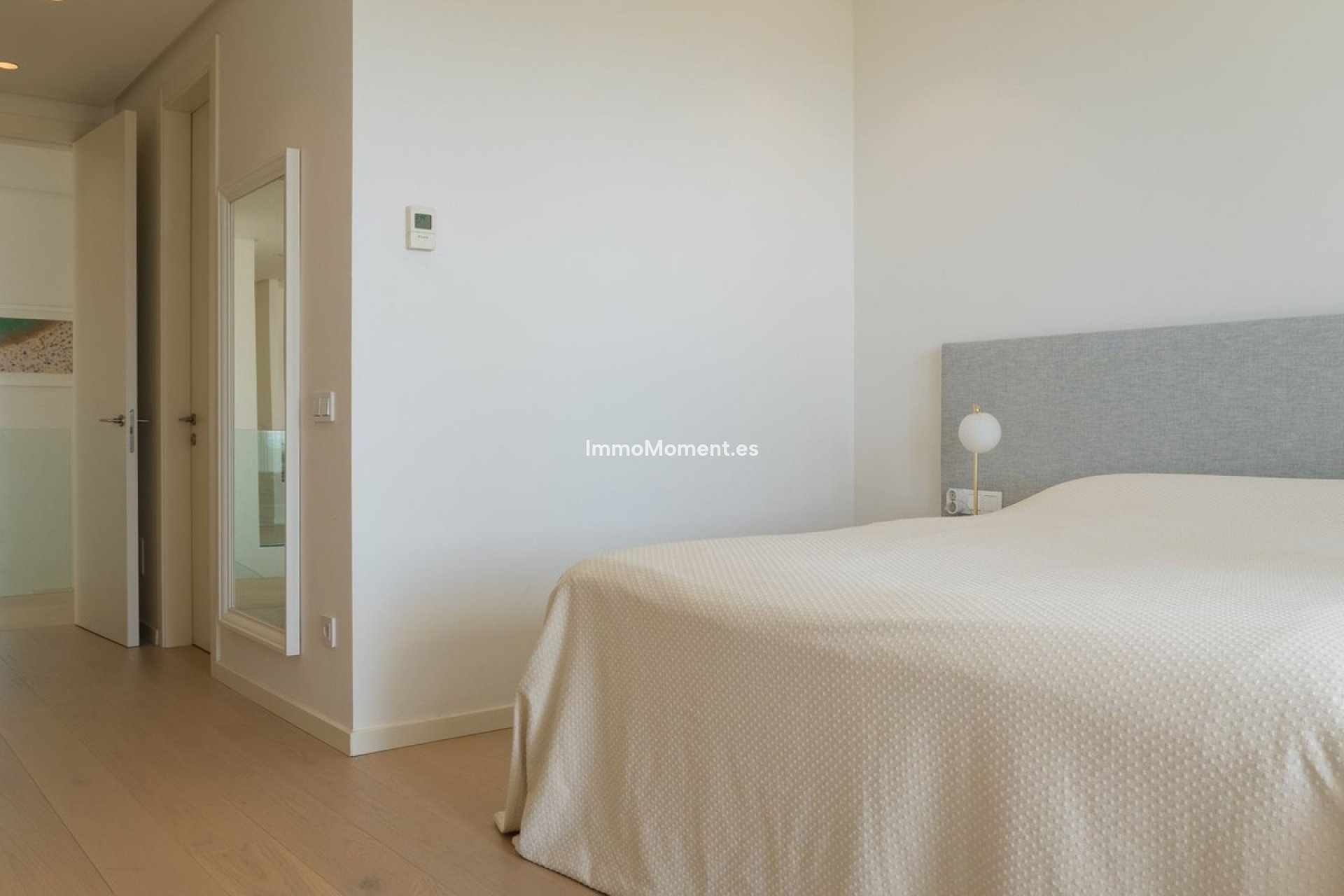 Resale - Apartment - Benahavís - Benahavís Centro
