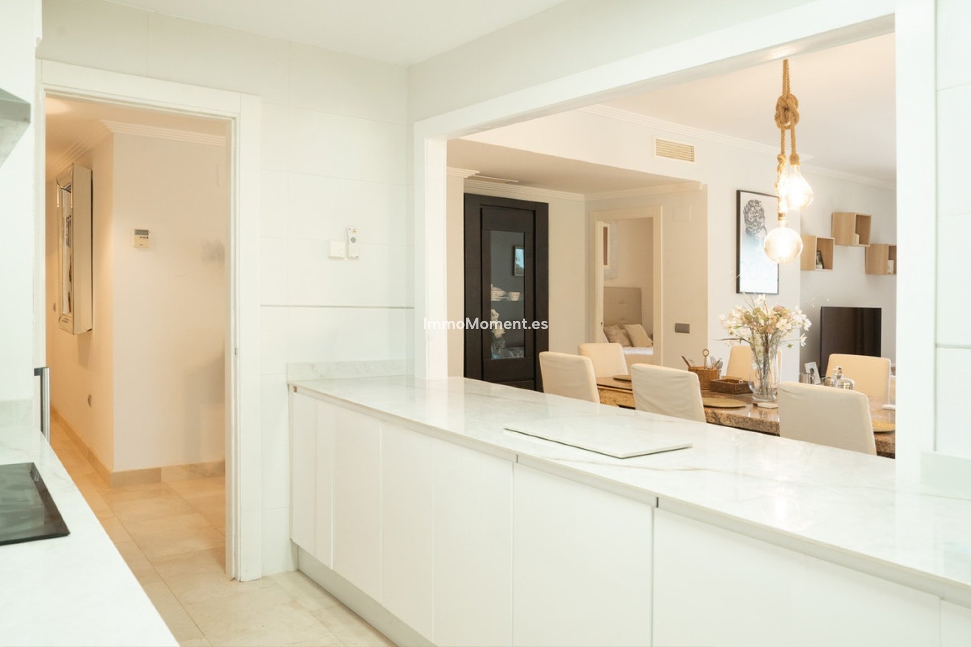 Resale - Apartment - Benahavís - Benahavís Centro