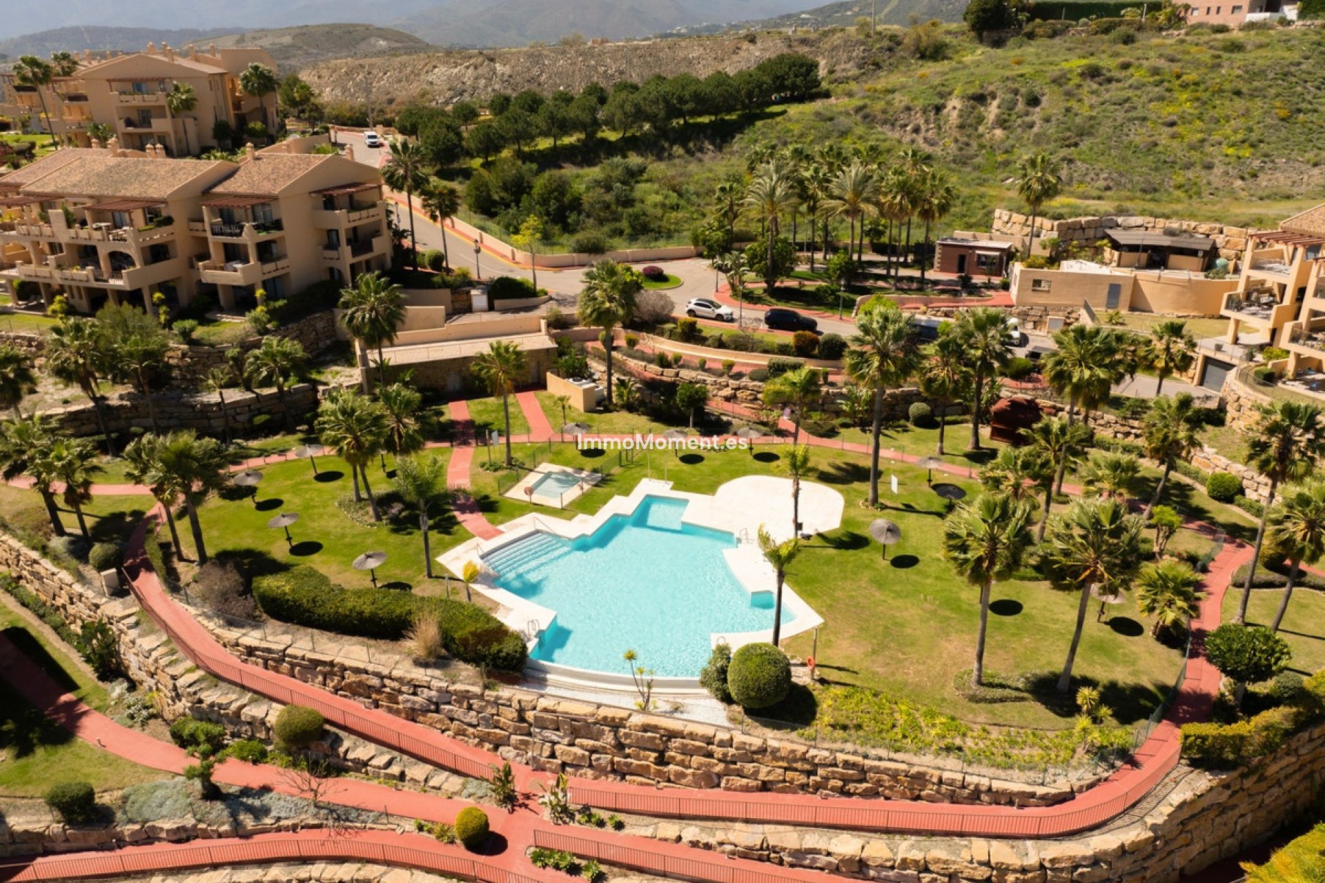 Resale - Apartment - Benahavís - Benahavís Centro