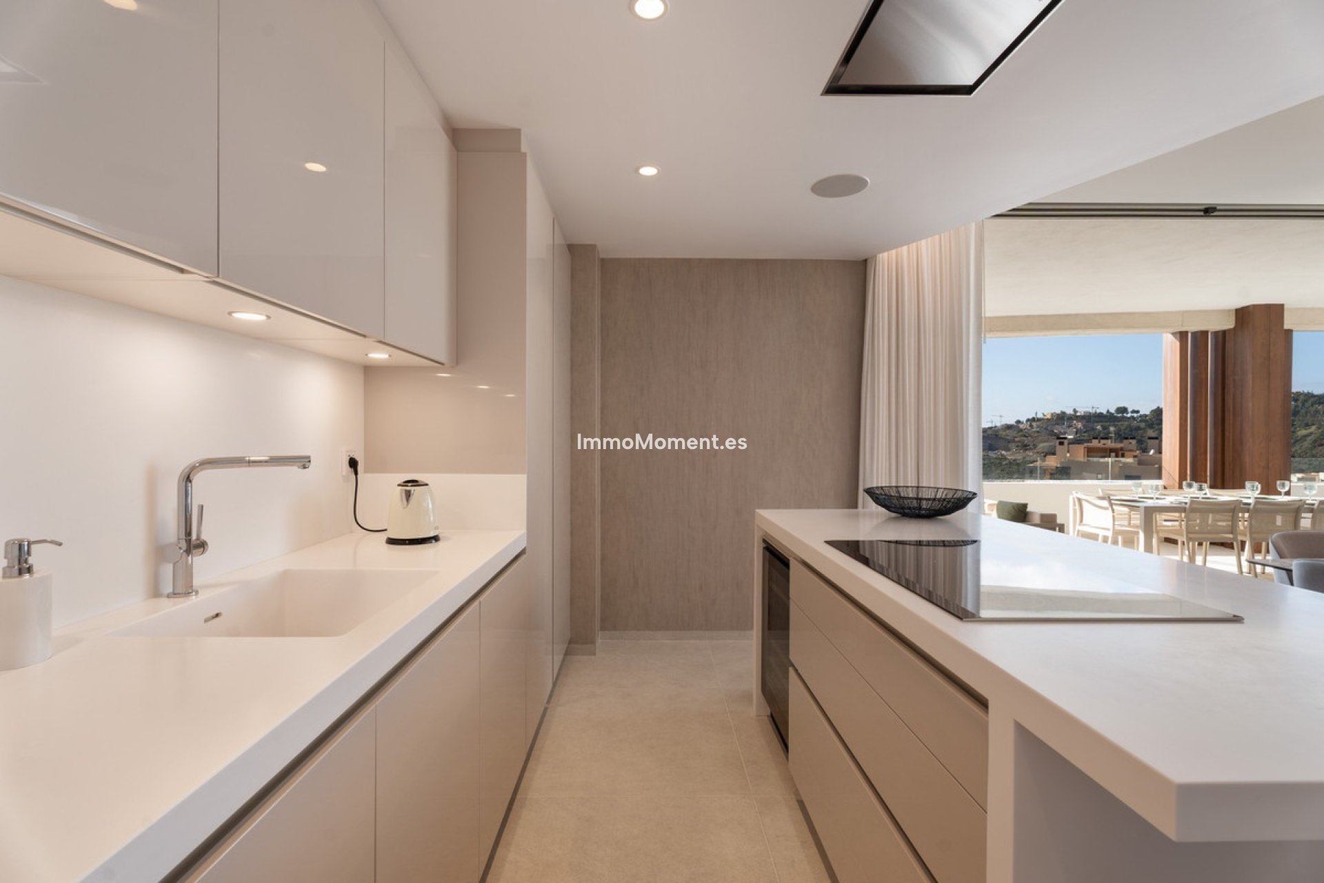 Resale - Apartment - Benahavís - Benahavís Centro