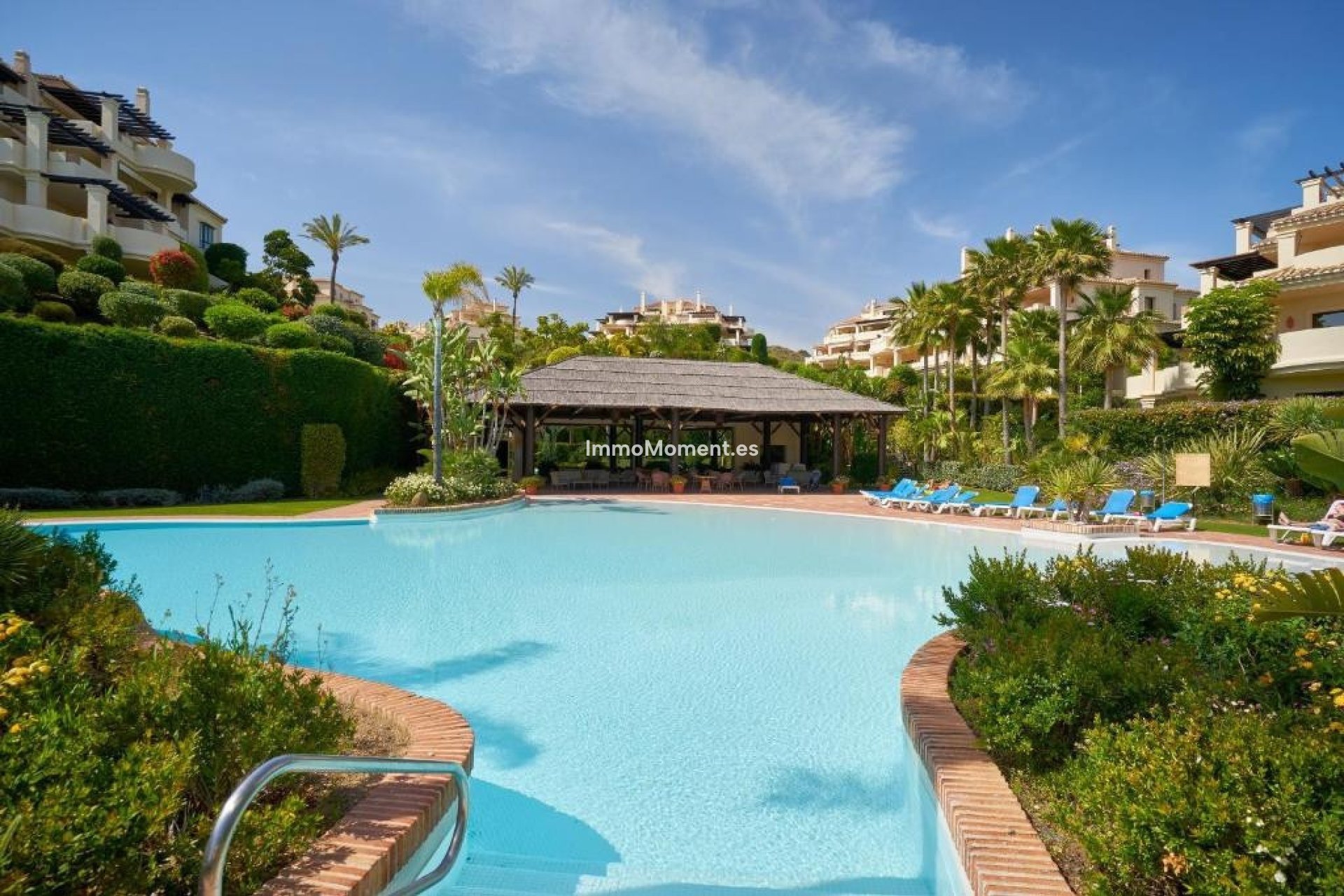 Resale - Apartment - Benahavís - Benahavís Centro