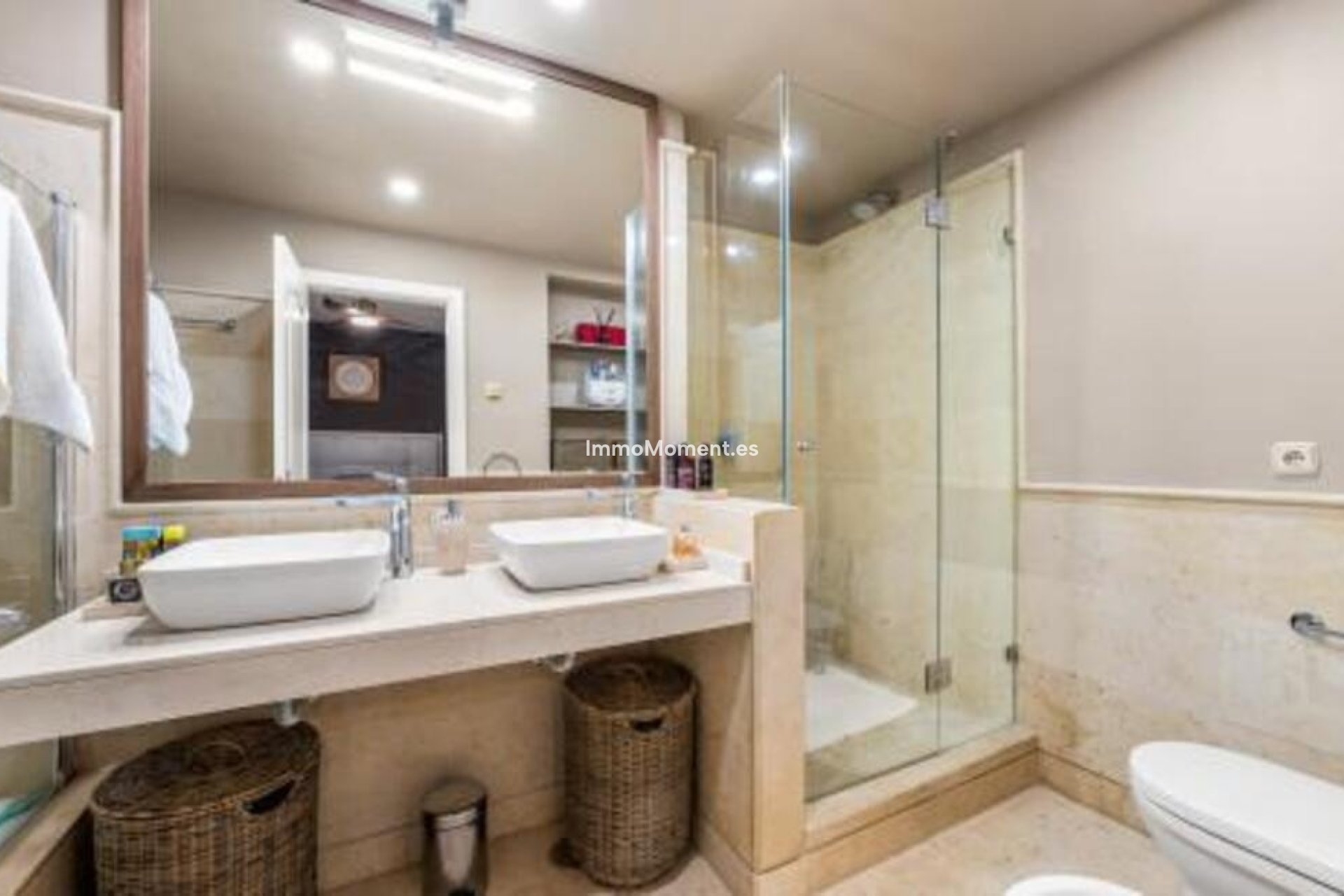 Resale - Apartment - Benahavís - Benahavís Centro
