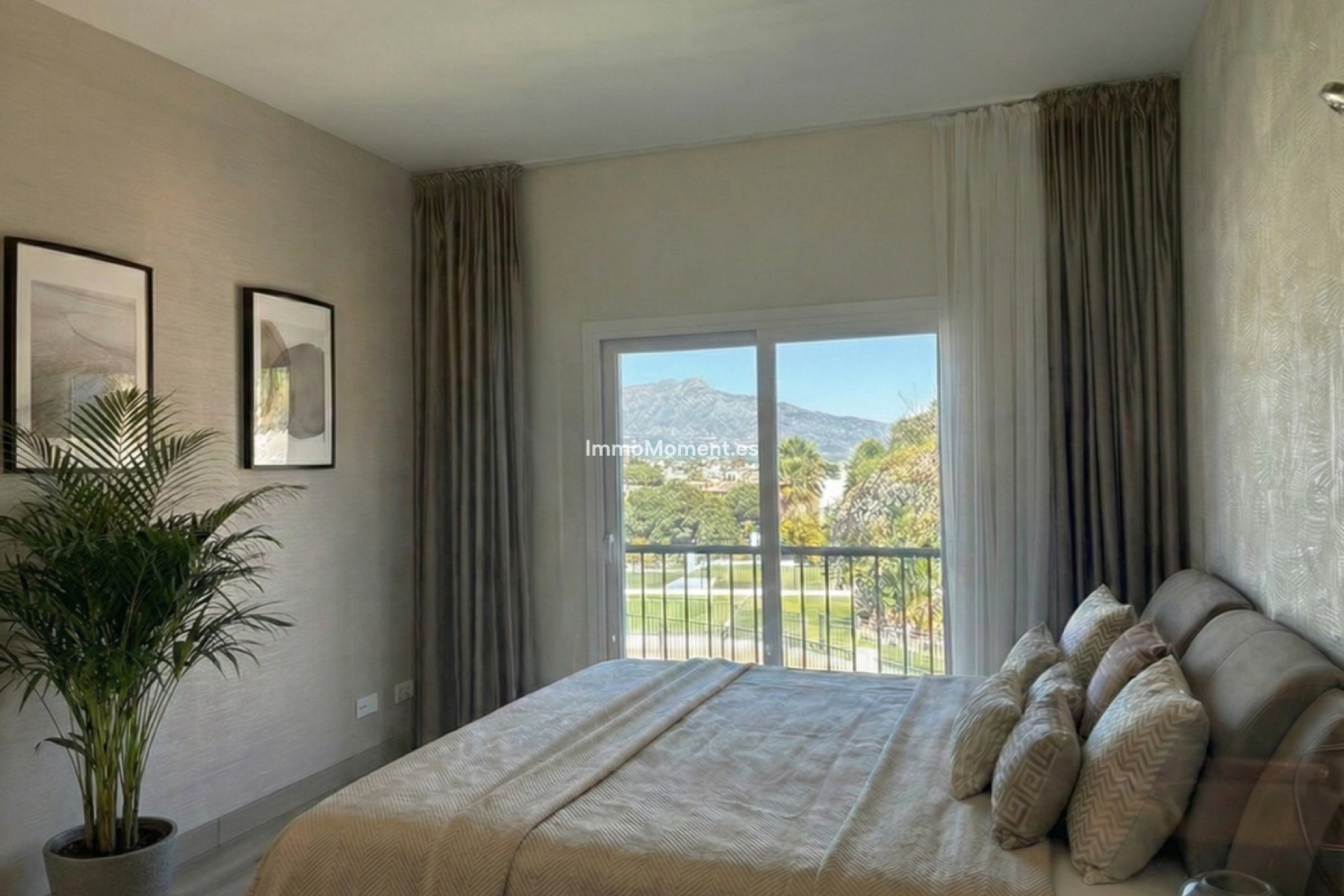 Resale - Apartment - Benahavís - Benahavís Centro
