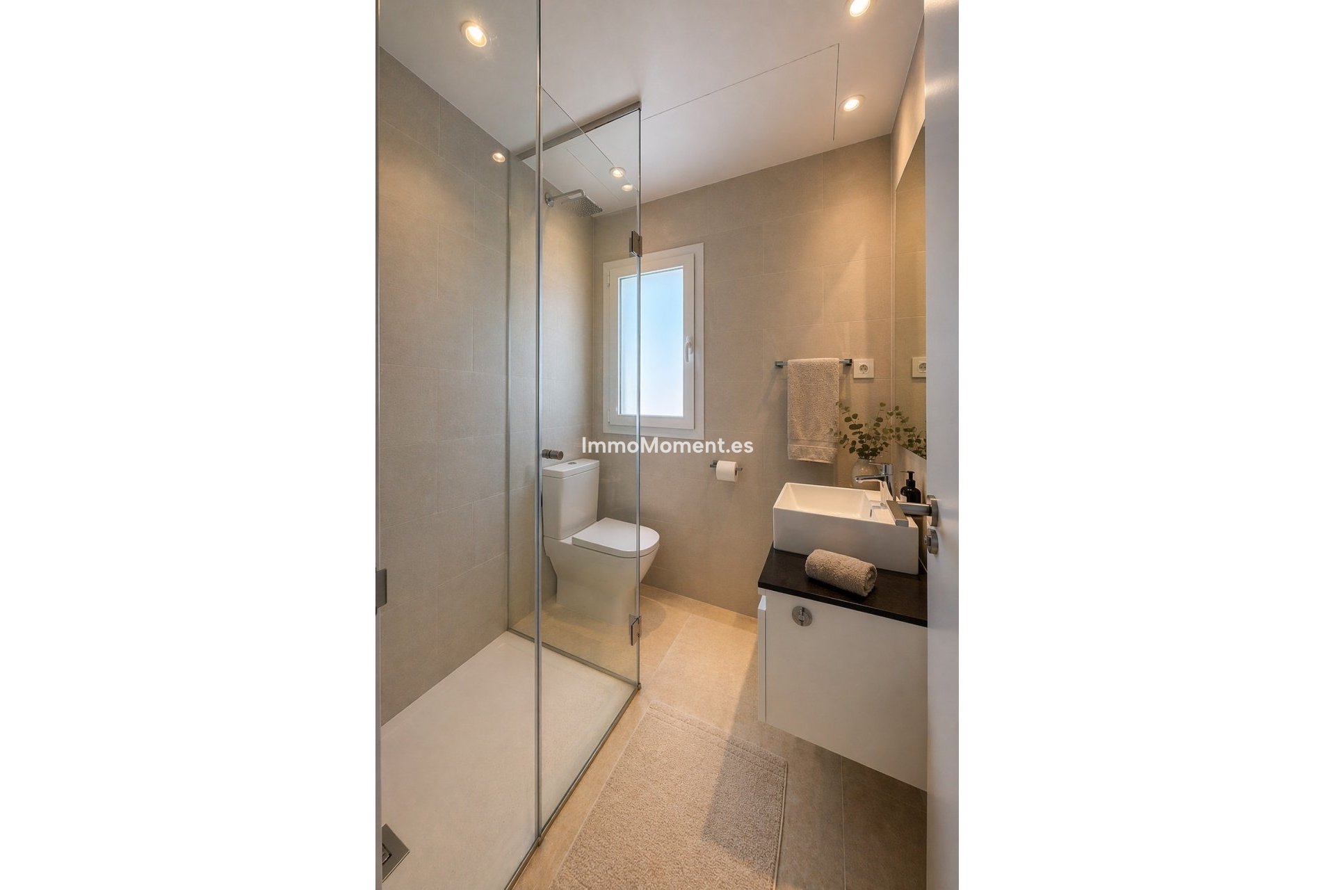 Resale - Apartment - Benahavís - Benahavís Centro
