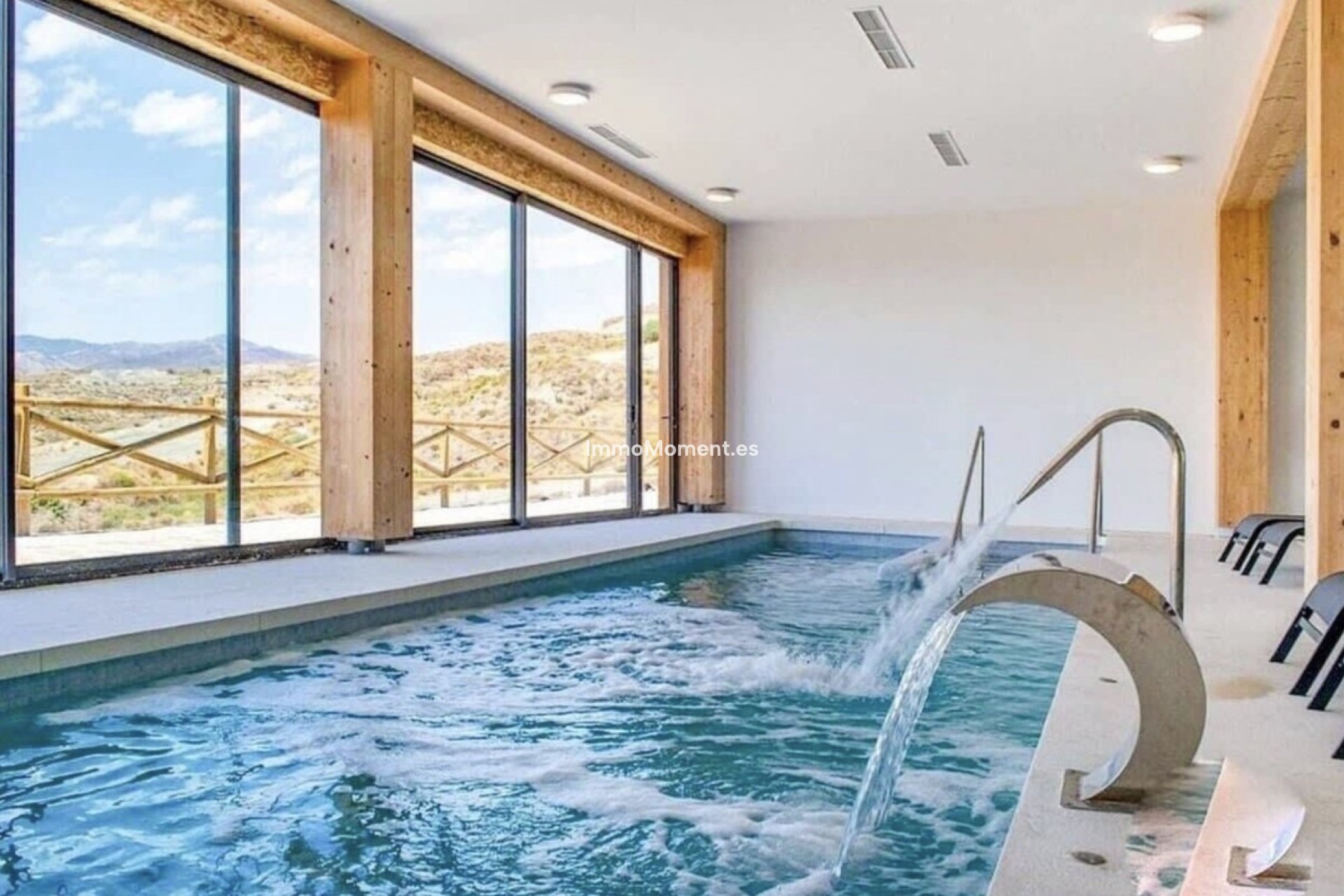 Resale - Apartment - Benahavís - Benahavís Centro